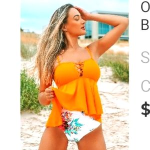 NWT womens bright orange tankini set. Sz medium.